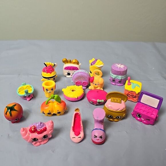 Shopkins Lot of 18 Mini Figures Mixed Seasons Croissant Lasagna Etc. - Picture 1 of 7